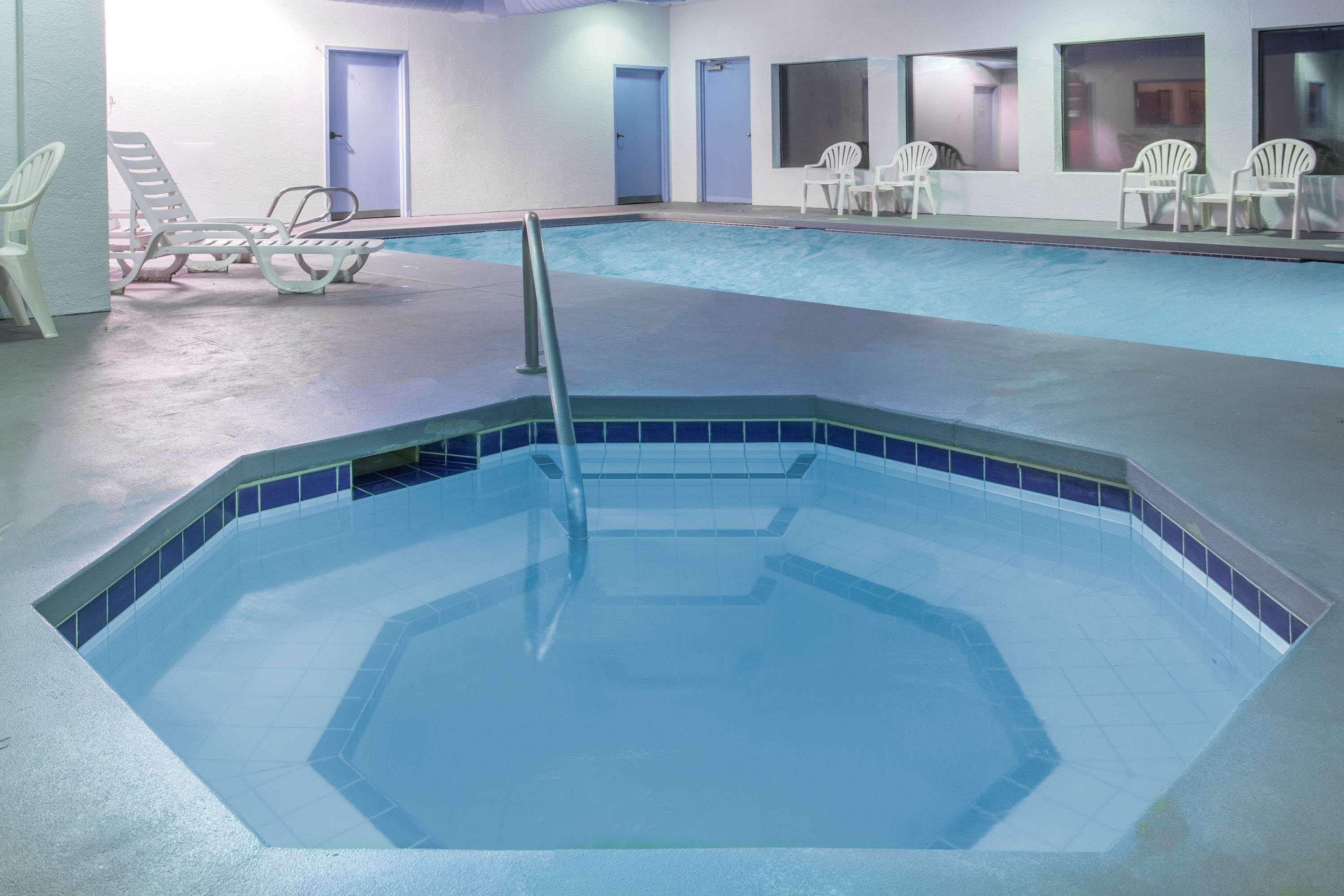 Super 8 By Wyndham Lacey Olympia Area Εξωτερικό φωτογραφία