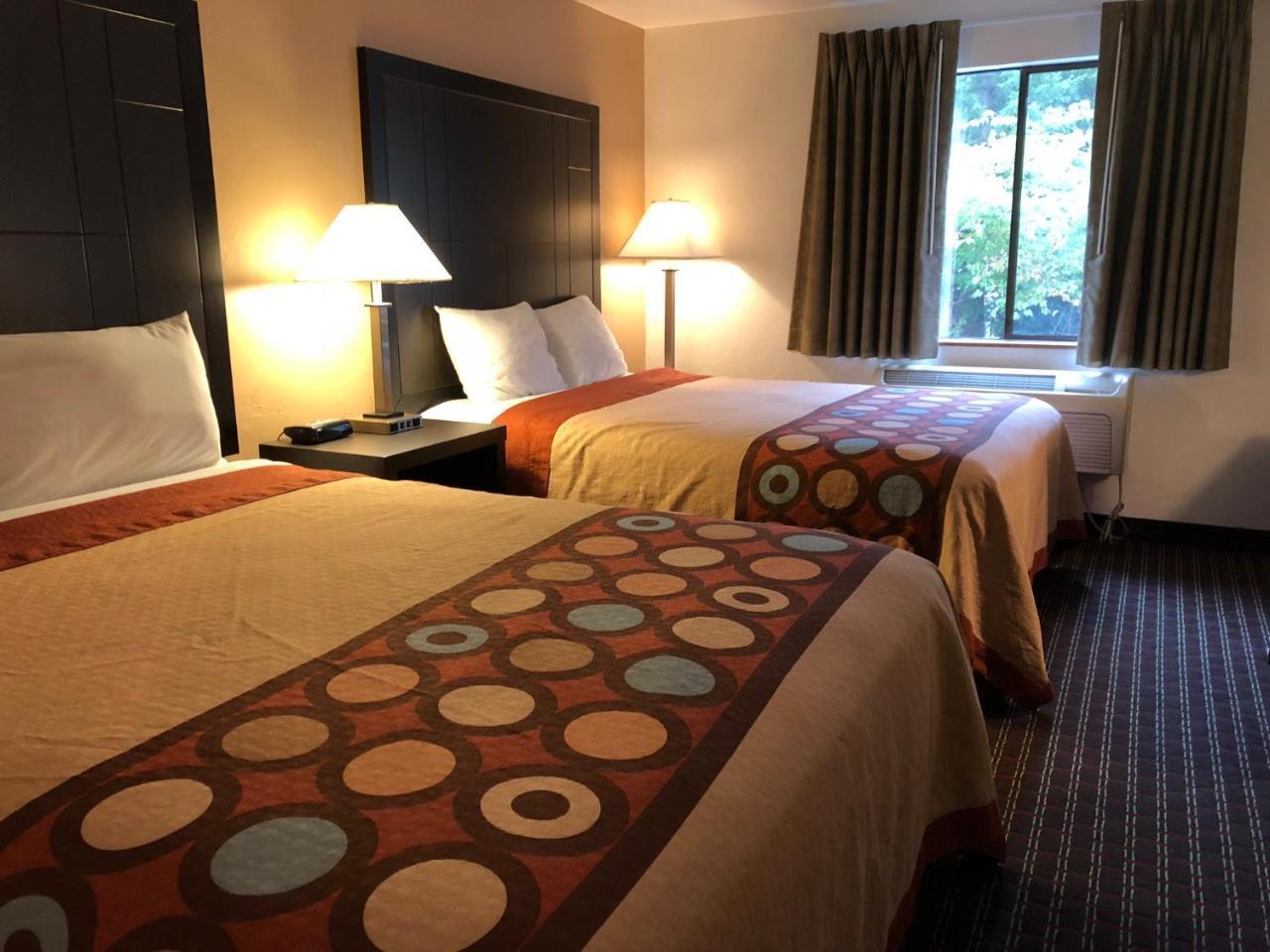 Super 8 By Wyndham Lacey Olympia Area Εξωτερικό φωτογραφία